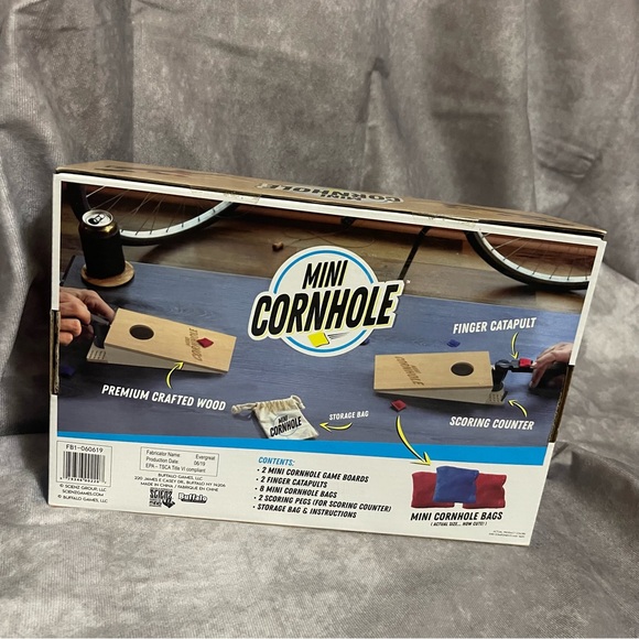New Unopened Buffalo Games Mini Cornhole Table Top Game - Picture 2 of 4